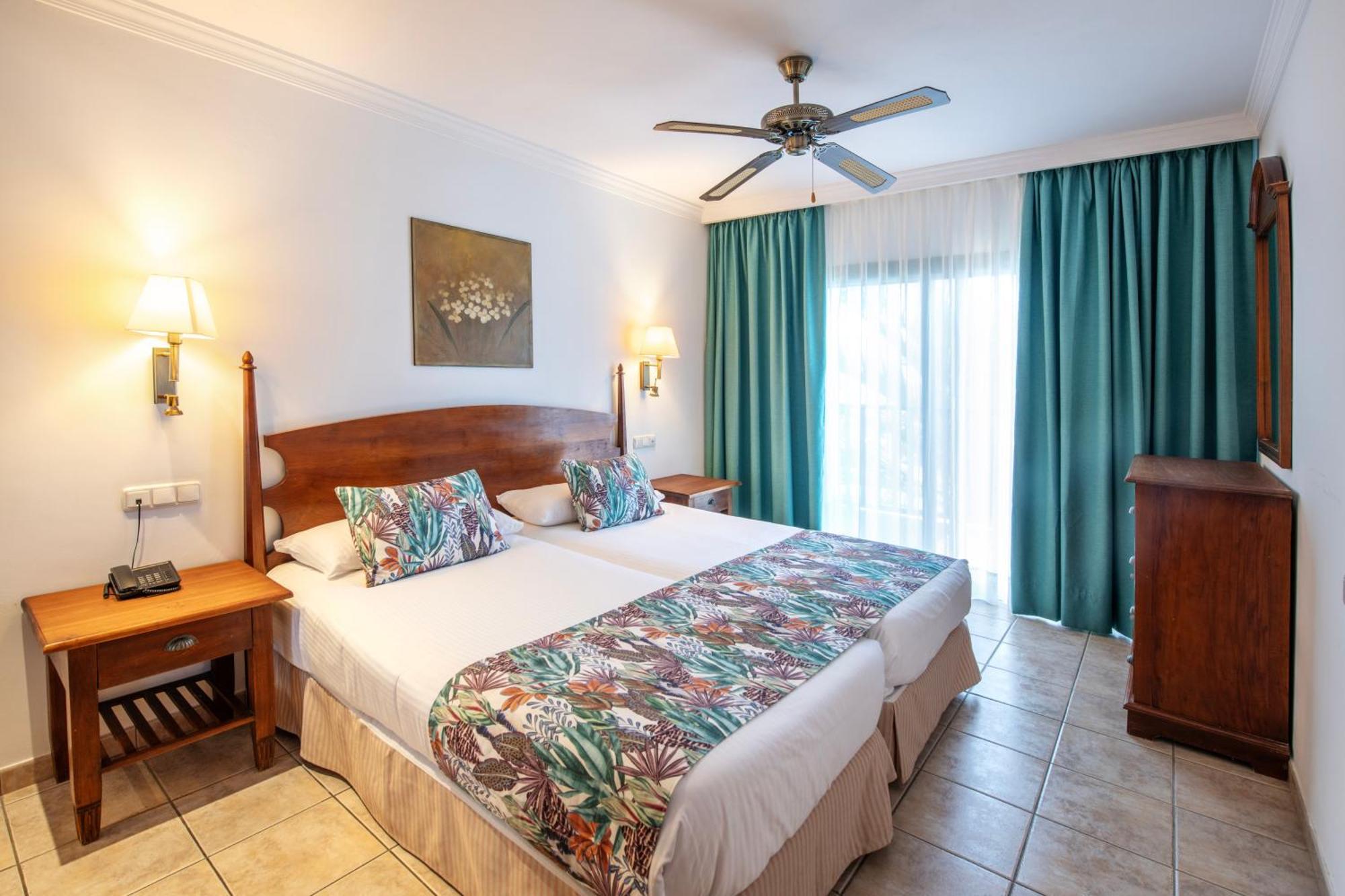 Las Marismas De Corralejo Aparthotel Ngoại thất bức ảnh